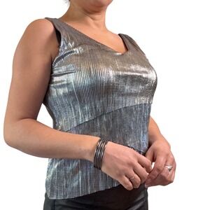 Roz & Ali Metallic Silver Pleated Tiered V-Neck Sleeveless Tank Top Women's M